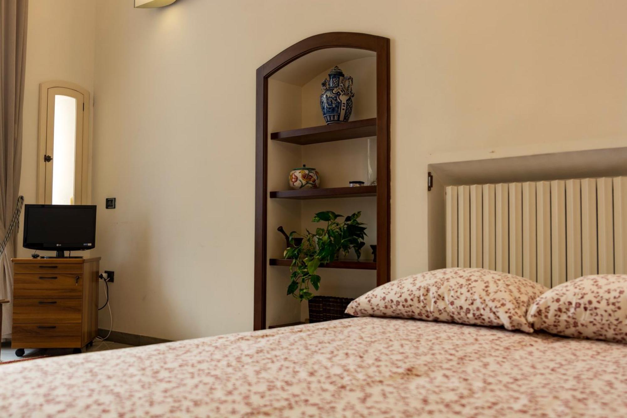 Charming Apartment Неаполь Экстерьер фото