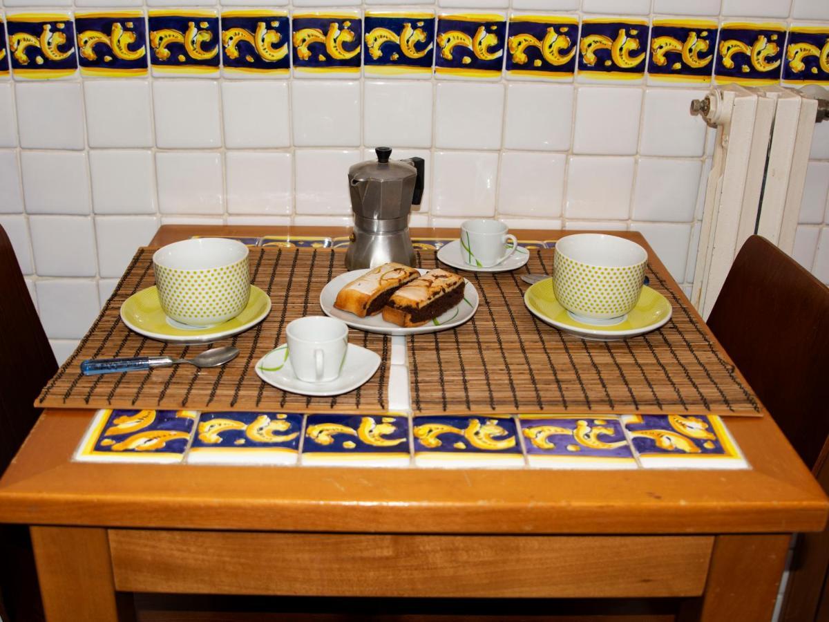 Charming Apartment Неаполь Экстерьер фото